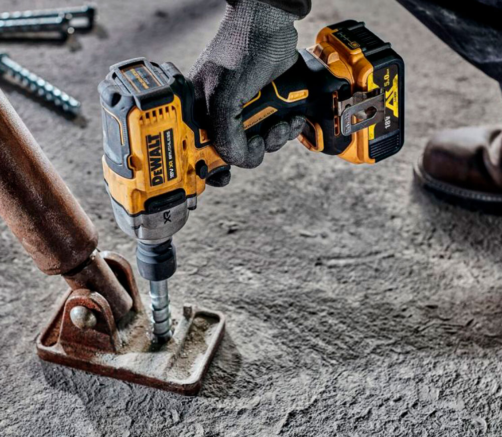 Mașină de înșurubat cu impact DEWALT DCF891N-XJ 18V-7
