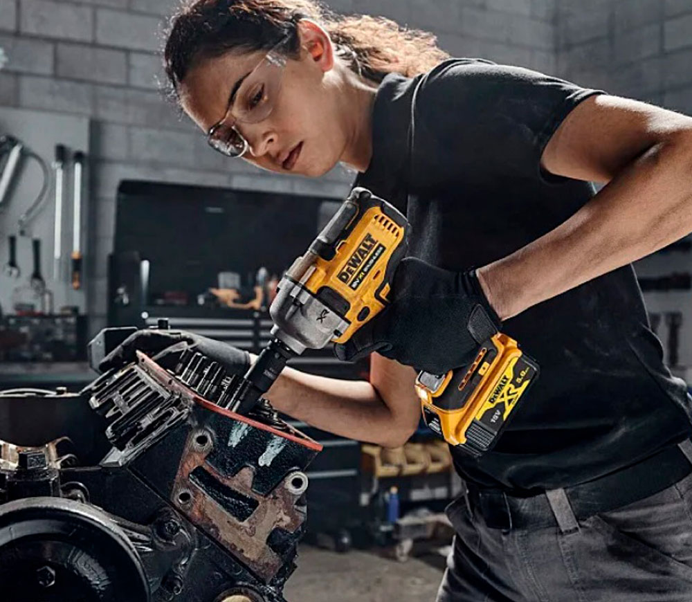 Mașină de înșurubat cu impact DEWALT DCF892N-XJ 18V-6