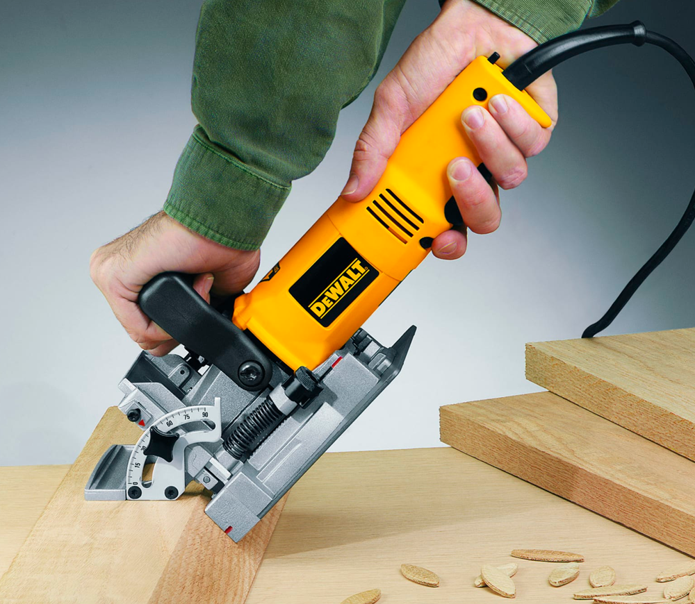 Mașină de frezat DEWALT DW682K 600w-7