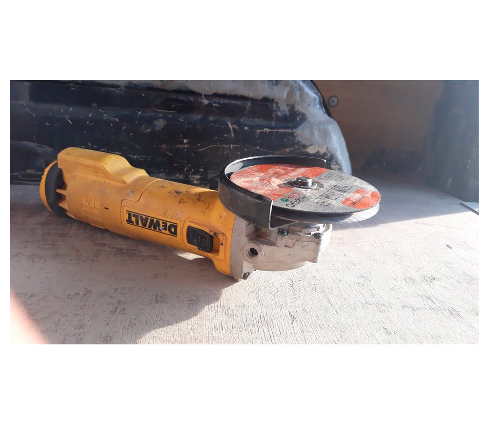 Polizor unghiular DEWALT DWE4217-QS 1200w 125mm-4