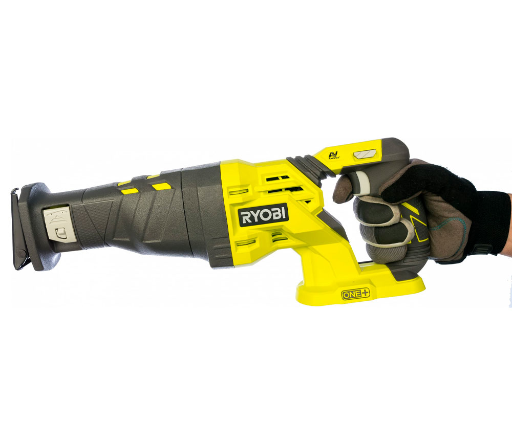 Сабельная пила аккумуляторная (без аккумуляторов) RYOBI R18RS-0 18В-3