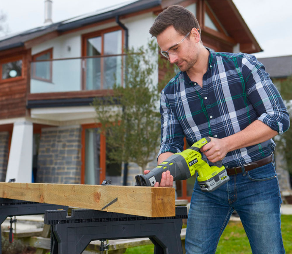 Сабельная пила аккумуляторная (без аккумуляторов) RYOBI R18RS-0 18В-7