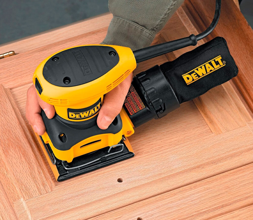 Mașină de șlefuit cu vibrații DEWALT D26441 230w-5