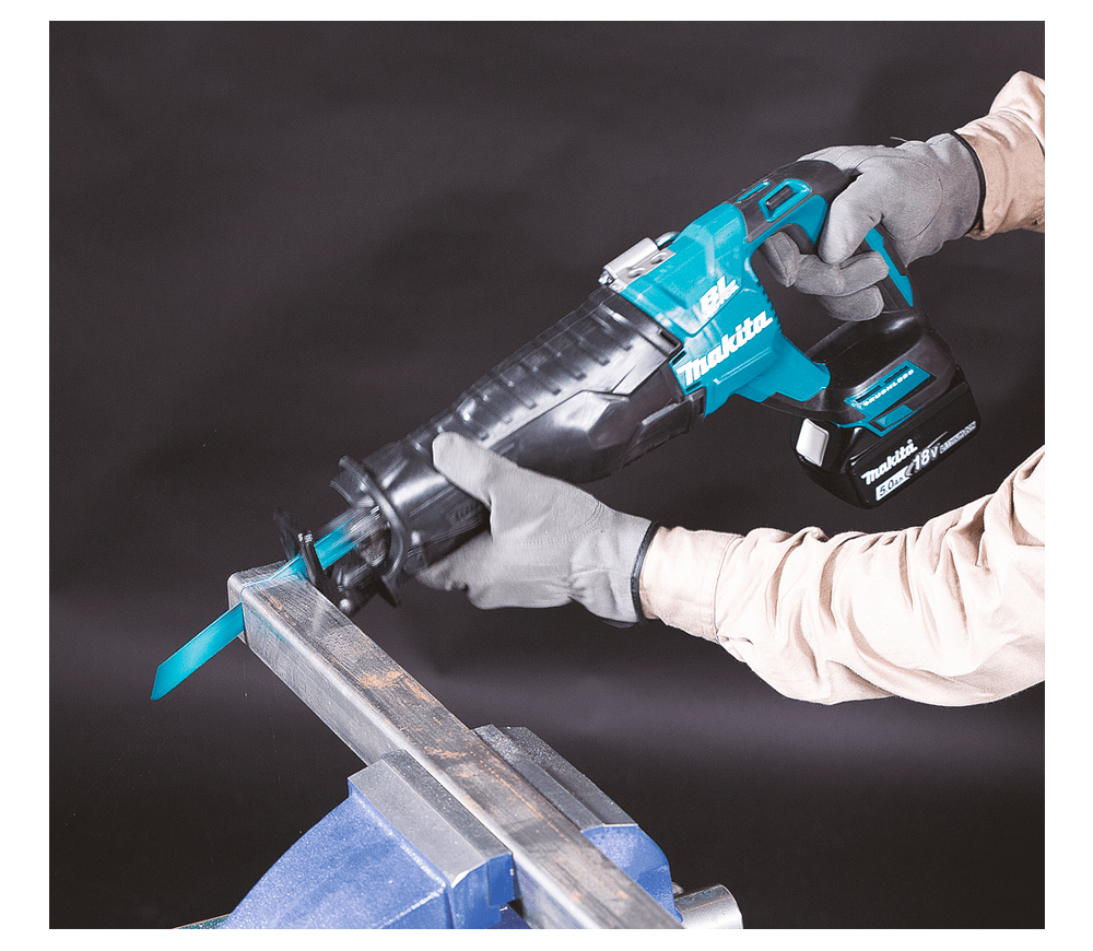 Fierăstrău sabie cu acumulator (fără baterii) MAKITA DJR187Z 18V-9