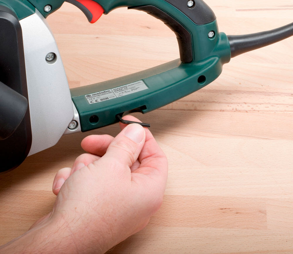 Шлифмашина ленточная METABO BAE 75 1010вт 75 мм-14