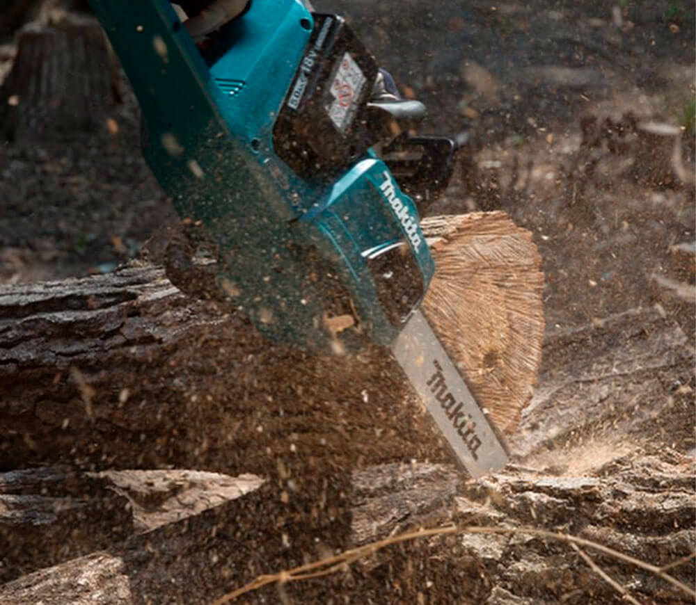 Fierăstrău cu lanț cu acumulator (fără baterii) MAKITA DUC355Z 350mm 18V-13