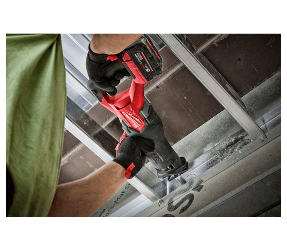 Fierăstrău sabie cu acumulator (fără baterii) MILWAUKEE M18FSZ-0X 18V-9