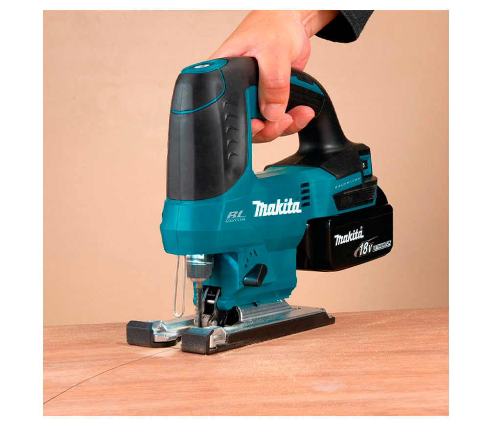 Fierăstrău pendular cu acumulator (fără baterii) MAKITA DJV184Z 18V-2