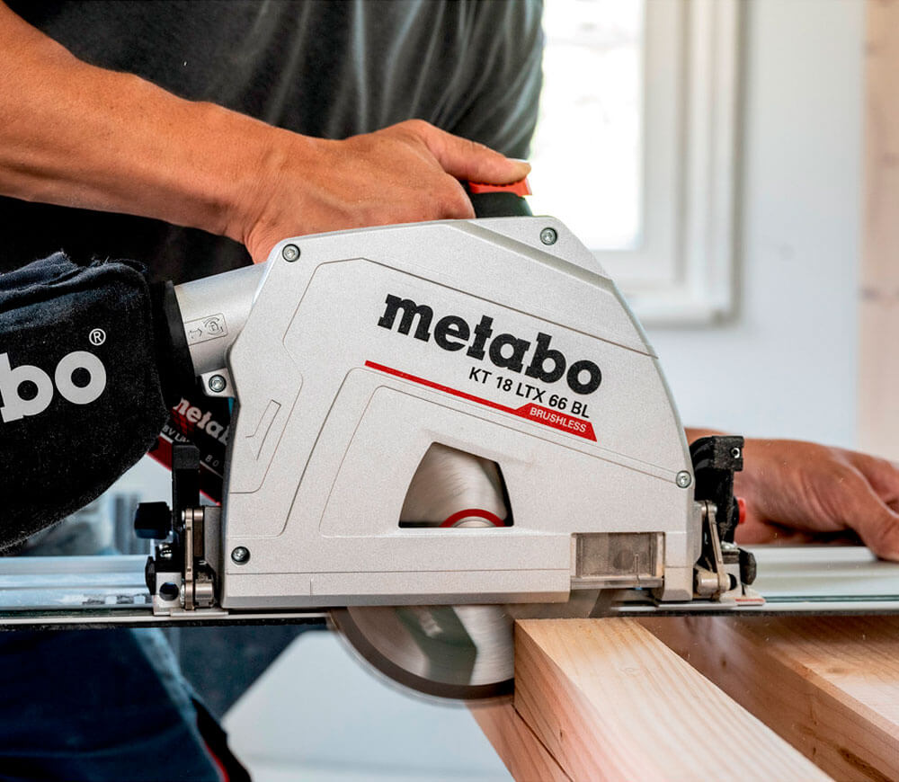 Дисковая пила аккумуляторная (без аккумуляторов) METABO T 18 LTX 66 BL 165мм 18В-6