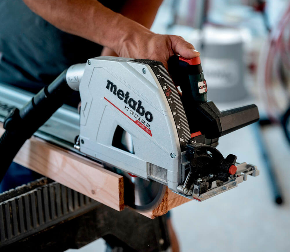 Дисковая пила аккумуляторная (без аккумуляторов) METABO T 18 LTX 66 BL 165мм 18В-8