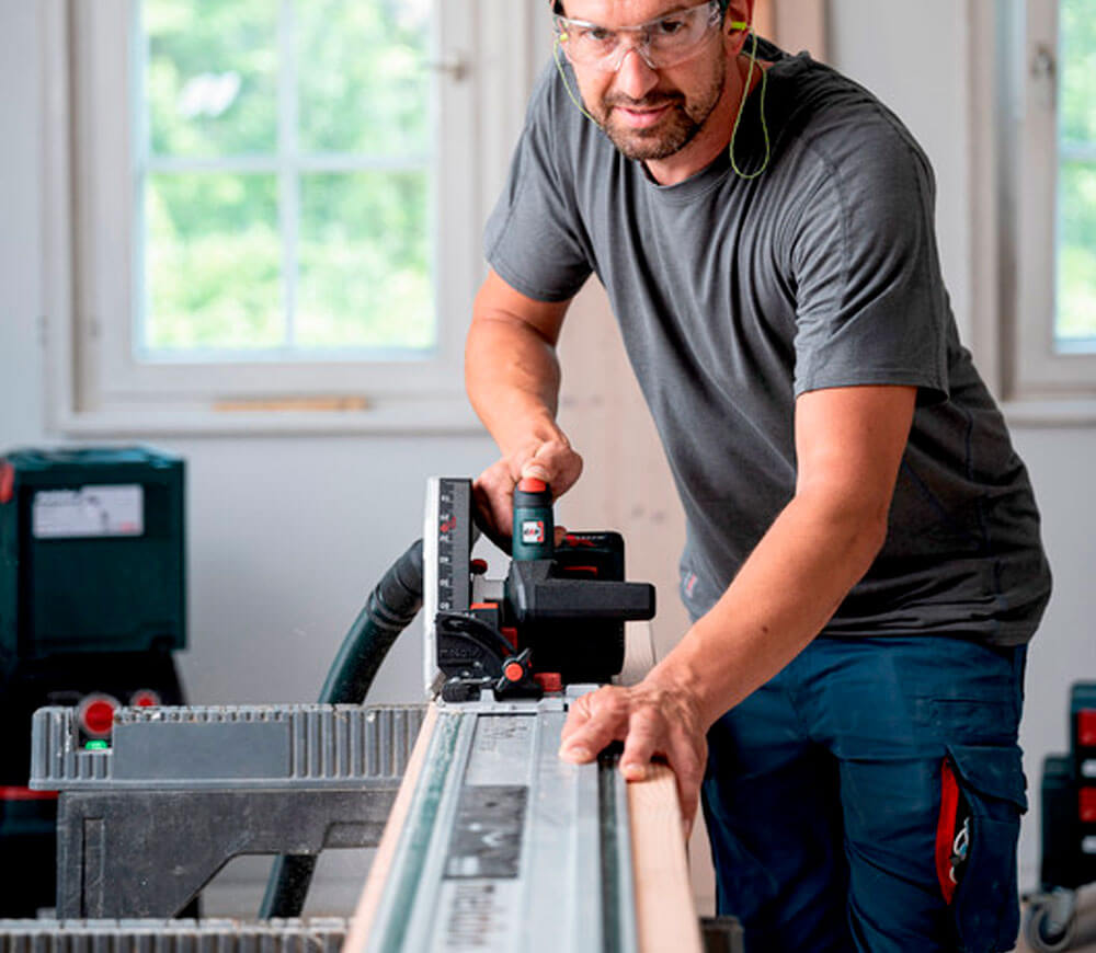 Дисковая пила аккумуляторная (без аккумуляторов) METABO T 18 LTX 66 BL 165мм 18В-10