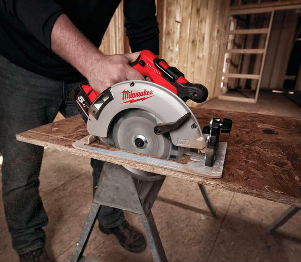Fierăstrău circular cu acumulator MILWAUKEE M18 BLCS66-502X 190mm 18V 5Ah-6