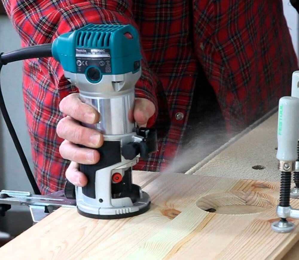 Mașină de frezat MAKITA RT0702CX2 710w-11