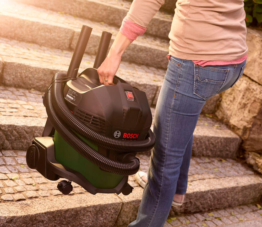 Aspirator industrial BOSCH Universal Vac 15 1000w 230mbar 15L-7