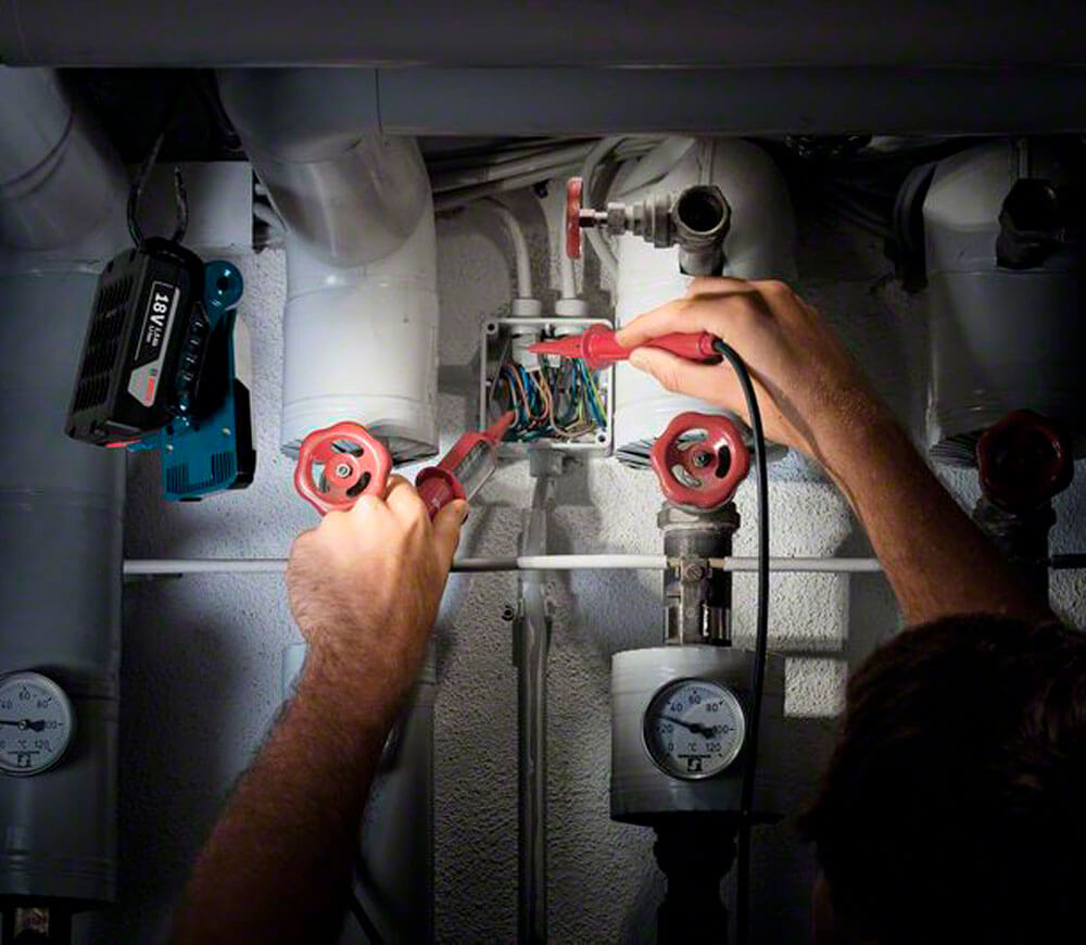 Lanternă construcții cu acumulator (fără baterii) BOSCH GLI VariLED 420lm 14.4/18V-6
