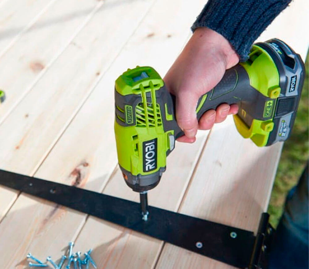 Mașină de înșurubat cu acumulator (fără baterii) RYOBI R18ID3-0 18V-8