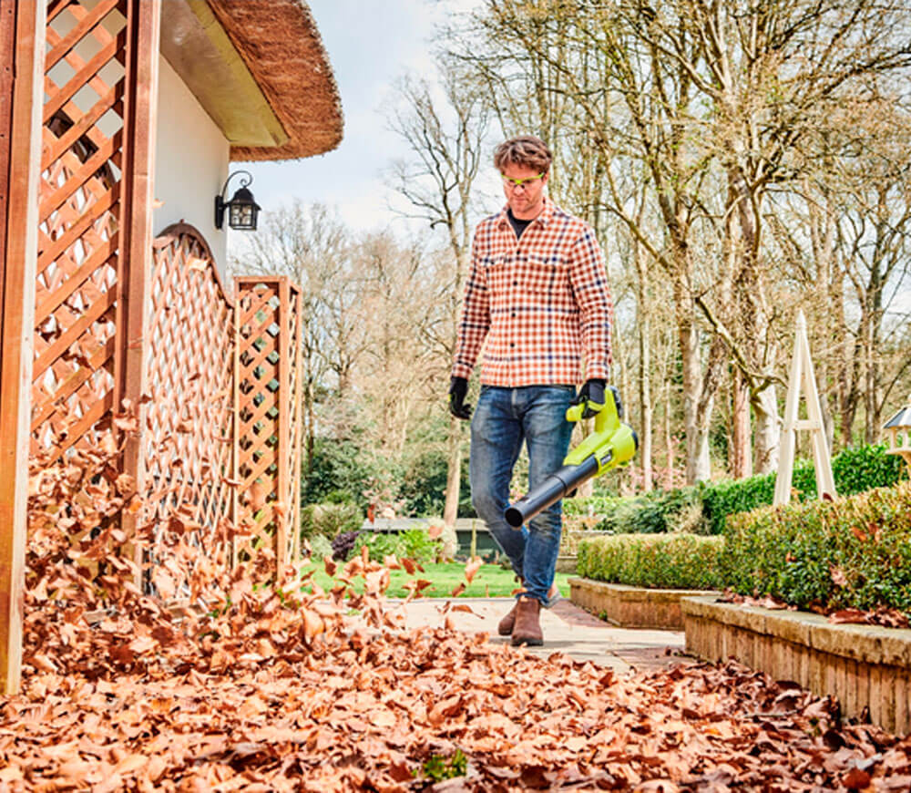 Suflantă cu acumulator (fără baterii) RYOBI RY18BLA-0 7100l/min 18V-4