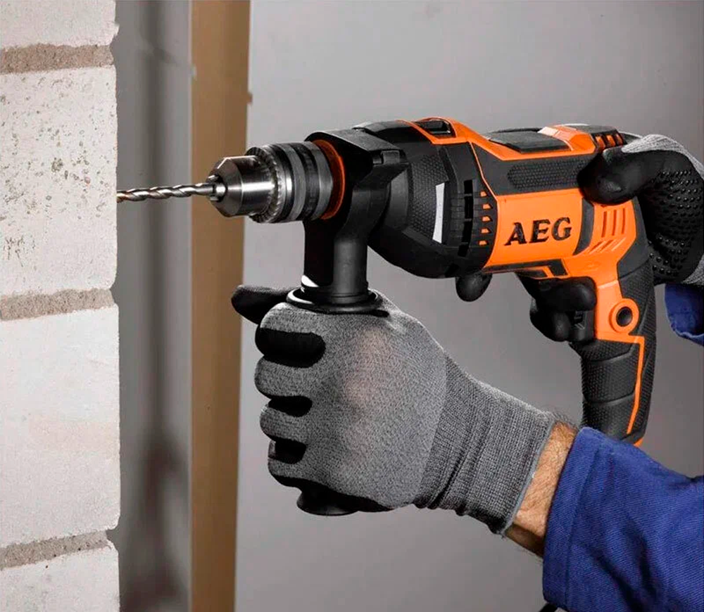 Mașină de găurit cu percuție AEG SBE630RV 630w-3
