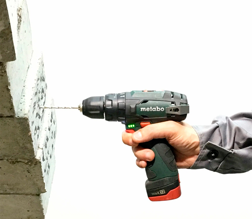 Шуруповерт аккумуляторный METABO PowerMaxx SВ (600385500) 12В 2Ач-3