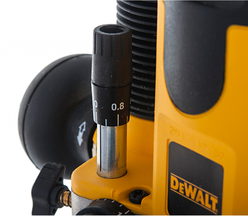 Mașină de frezat DEWALT DW621 1100w-4
