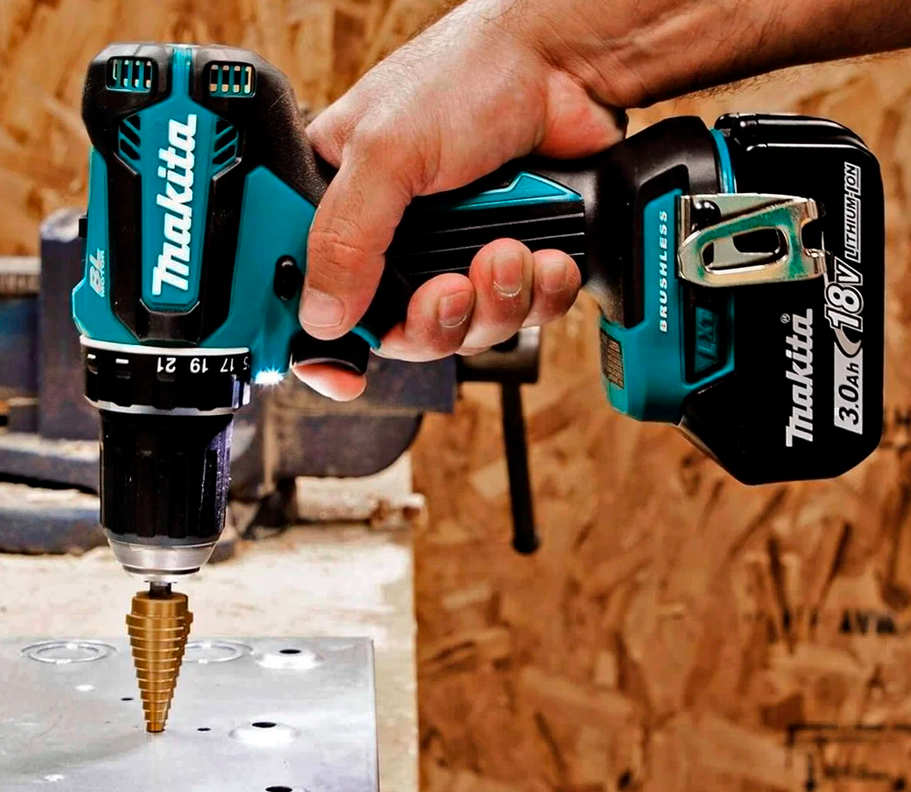 Шуруповерт аккумуляторный MAKITA DDF485RFJ 18В 3Ач-6