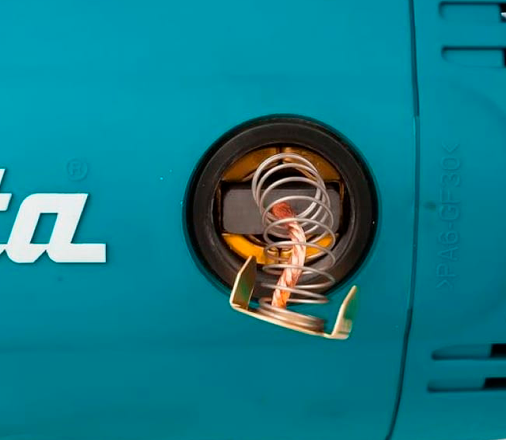 Угловая шлифмашина MAKITA GA9020R 2200вт 230мм-9