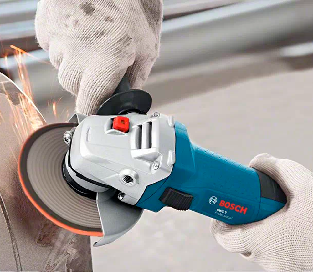 Угловая шлифмашина BOSCH GWS 7-125 700вт 125мм-7
