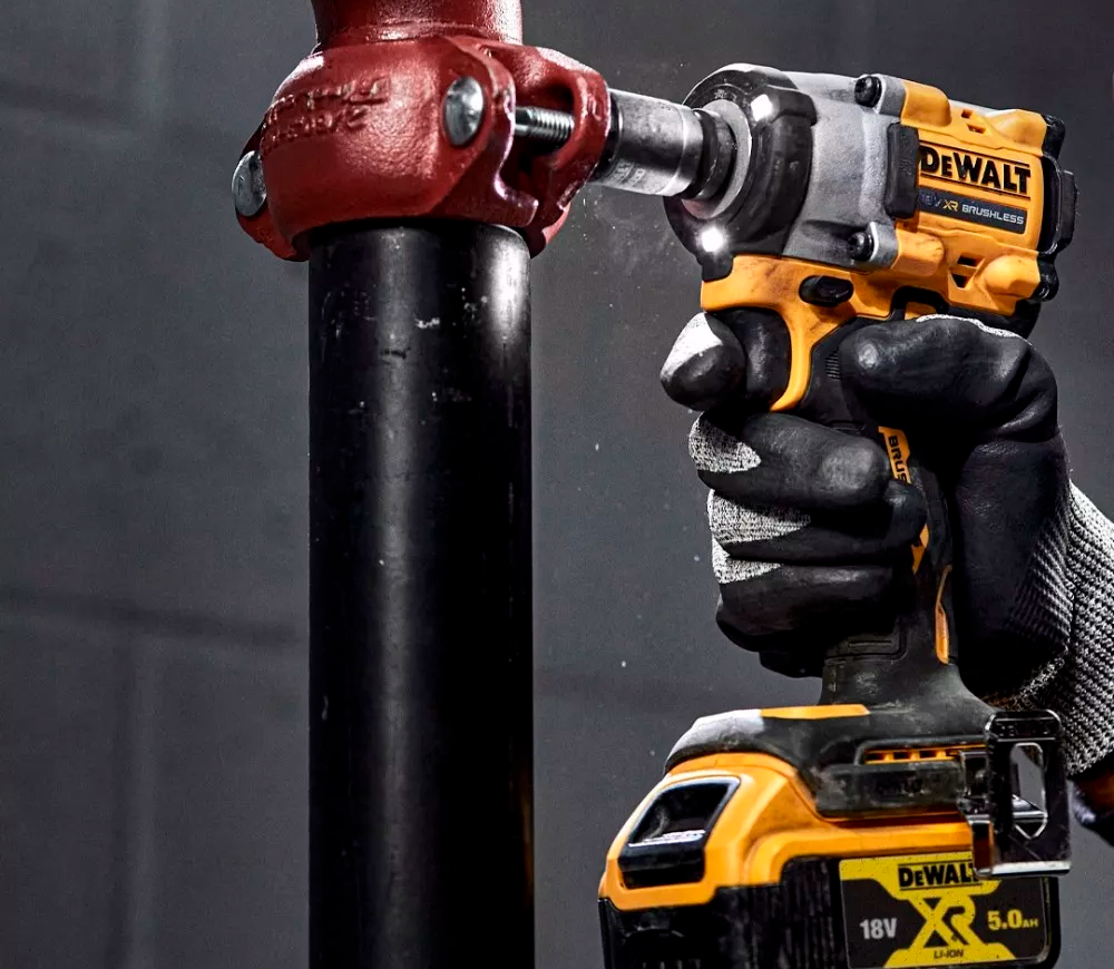Mașină de înșurubat cu impact DEWALT DCF922D2T 406Nm-2