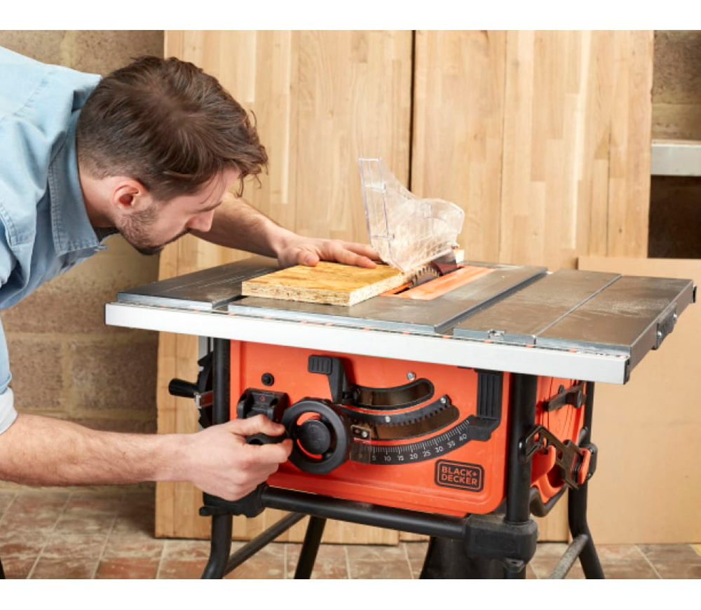 Дисковая пила BLACK&DECKER BES720-QS 1800вт 254мм-4