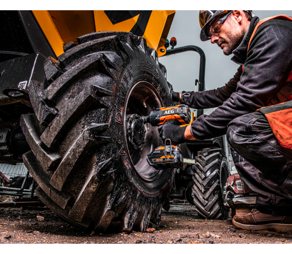 Mașină de înșurubat cu impact AEG BSS18HTF12B6-0 2100Nm-4