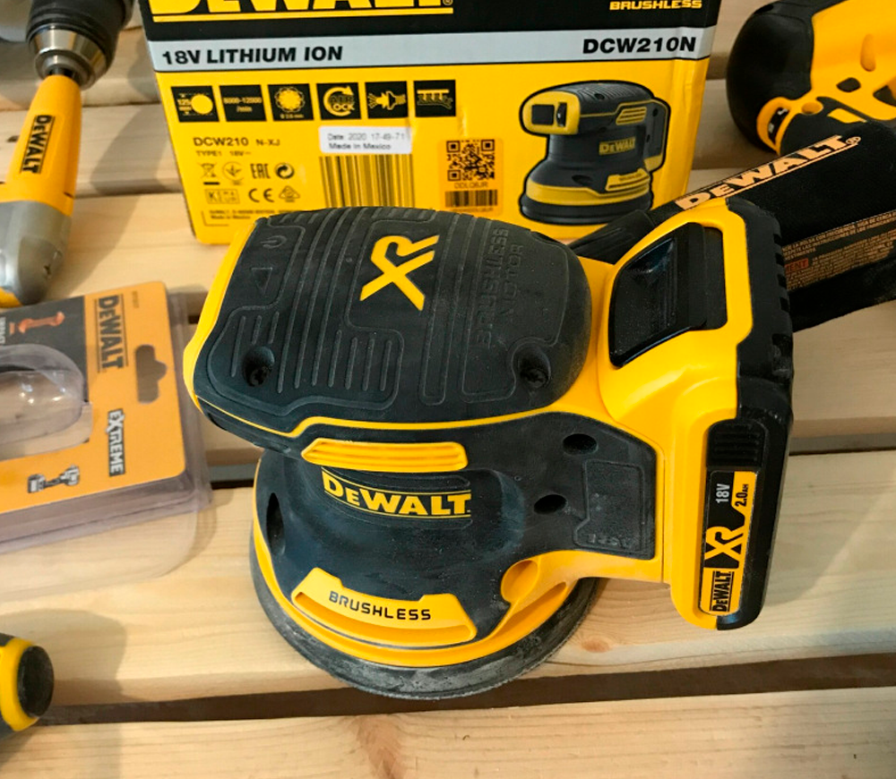 Mașină de șlefuit excentrică DEWALT DCW210N  125-5