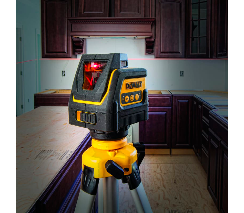 Лазерный уровень DEWALT  DW0811 2луча 15m-2