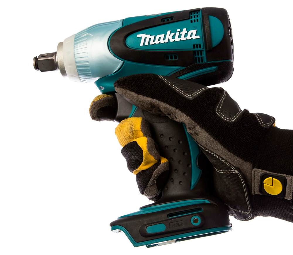 Mașină de înșurubat cu impact MAKITA DTW251Z  230Nm-3