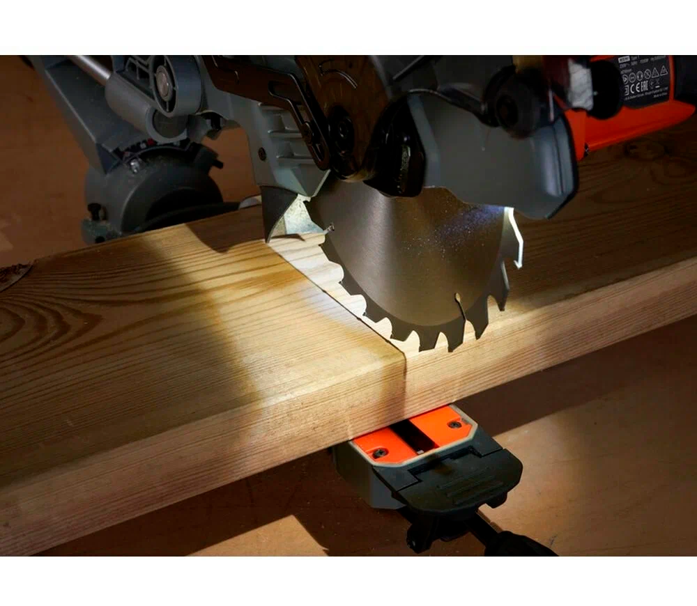 Fierăstrău  circular staționar BLACK&DECKER BES700-QS 1600w 216mm-6