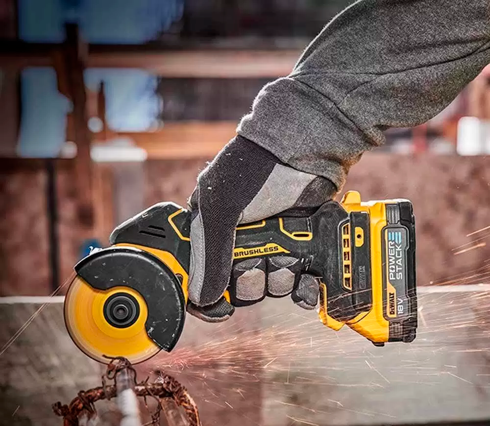 Угловая шлифмашина аккумуляторная (Без АКБ) DEWALT 32820 76мм 18В-6
