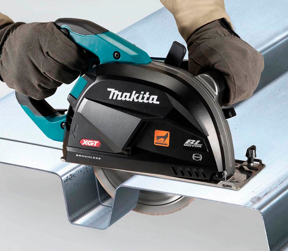 Fierăstrău circular cu acumulator (fără bat) MAKITA CS002GZ 185mm 40V-8