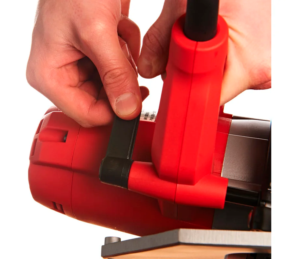 Fierăstrău circular MILWAUKEE CS60 1600w 184mm-8
