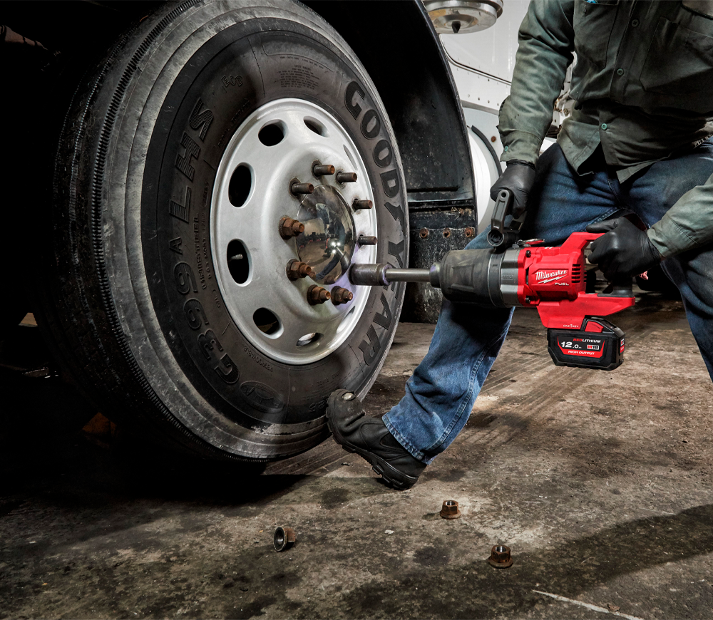 Cheia de impact cu cuplu ridicat fără fir (fără bat) MILWAUKEE M18 ONEFHIWF1D-0C 2711Nm-8