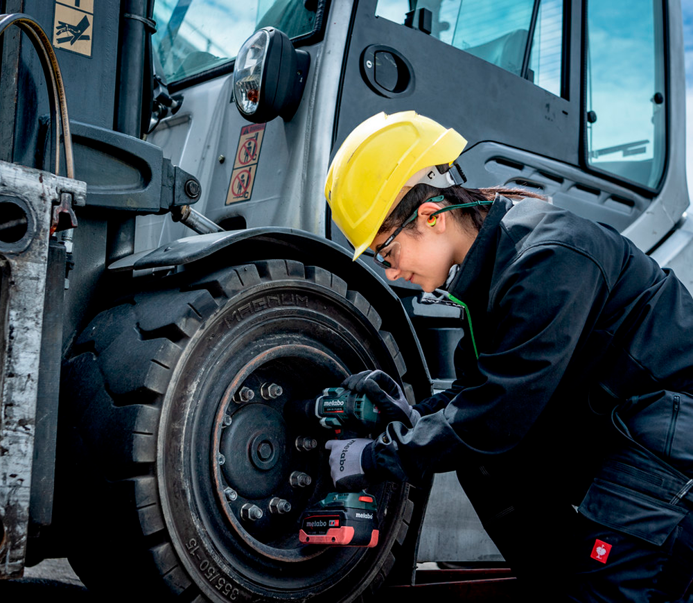 Mașină de înșurubat cu impact fără fir (fără bat) METABO SSW 18 LTX 800 BL 1200Nm-3