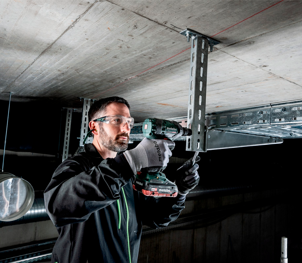 Mașină de înșurubat cu impact cu acumulator (fără bat) METABO SSW 18 LTX 300 BL 300Nm-2