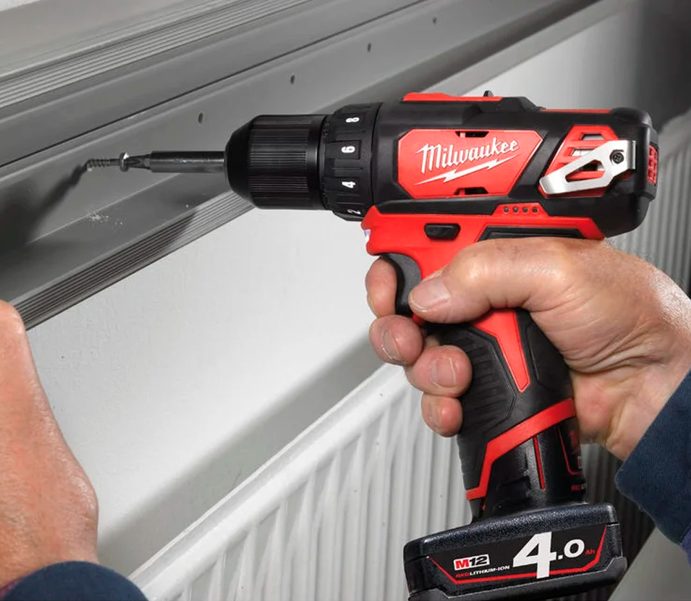 Mașină de înșurubat cu acumulator MILWAUKEE M12BDD-402С 12V 4Ah-7