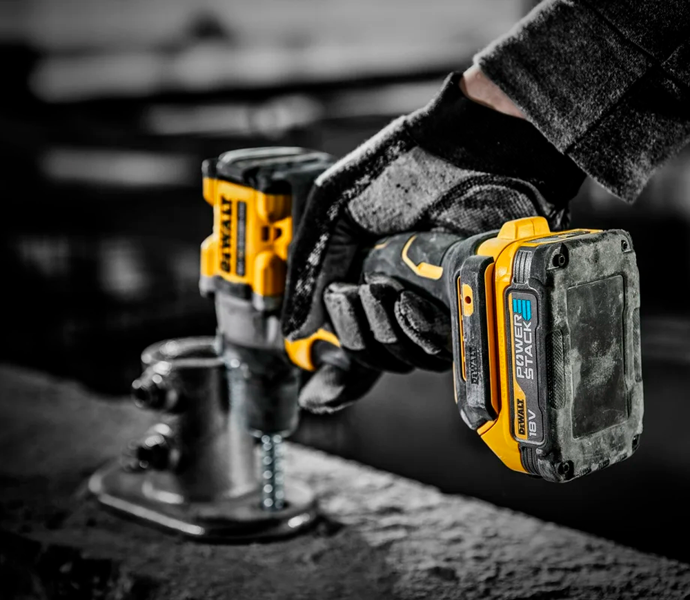 Mașină de înșurubat cu acumulator DEWALT DCD805E2T-QW 18V 1.7Ah-6