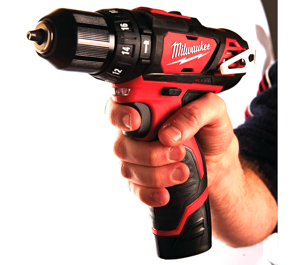 Mașină de înșurubat cu acumulator (fără bat.) MILWAUKEE M12 BPD-0 12V-2