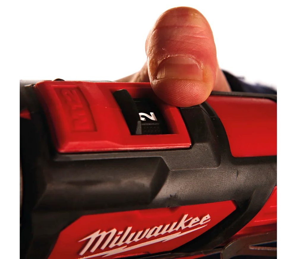 Mașină de înșurubat cu acumulator (fără bat.) MILWAUKEE M12 BPD-0 12V-5