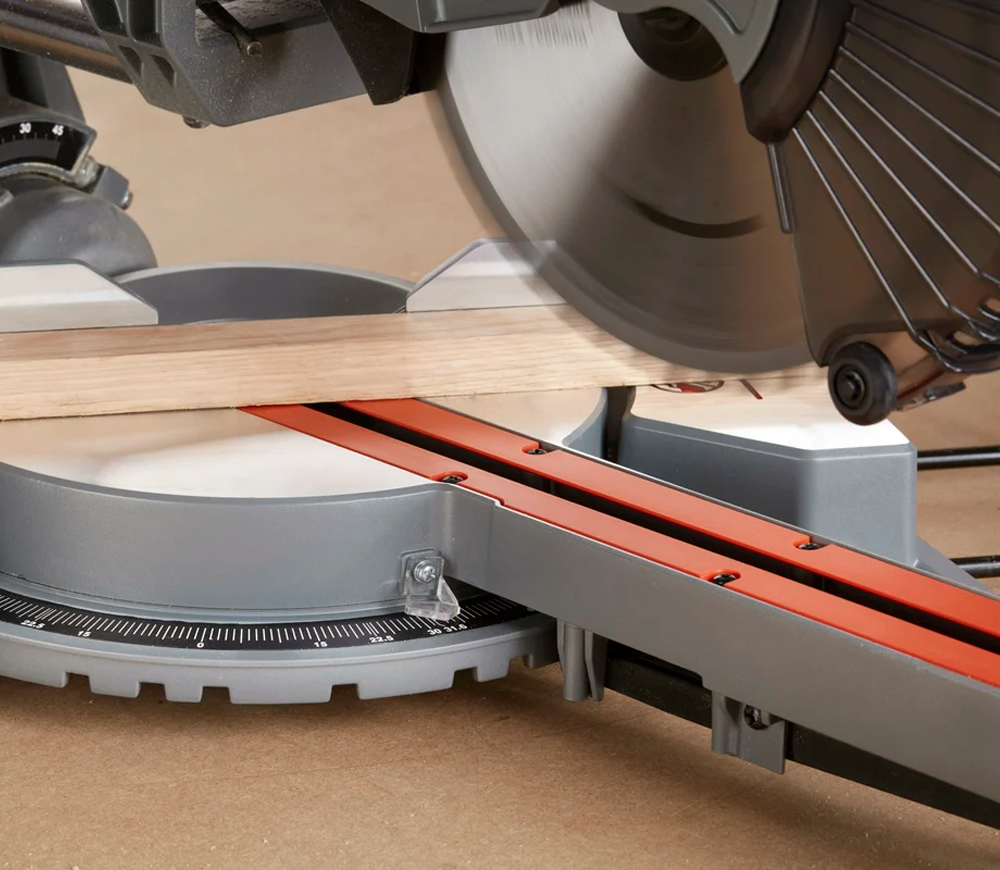 Fierăstrău  circular staționar BLACK&DECKER BES702-QS 1600w 216mm-6