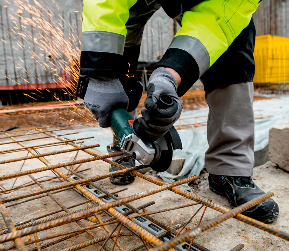 Угловая шлифмашина аккумуляторная (без АКБ) METABO W 18 L 9-125 Quick 125мм 18В-4