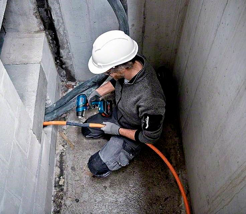 Suflantă de aer cald cu acum. (fără bat) BOSCH GHG 18V-50 500°C-4