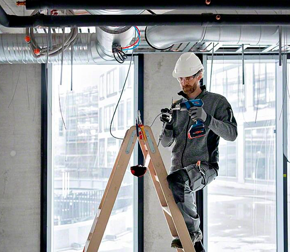 Suflantă de aer cald cu acum. (fără bat) BOSCH GHG 18V-50 500°C-6
