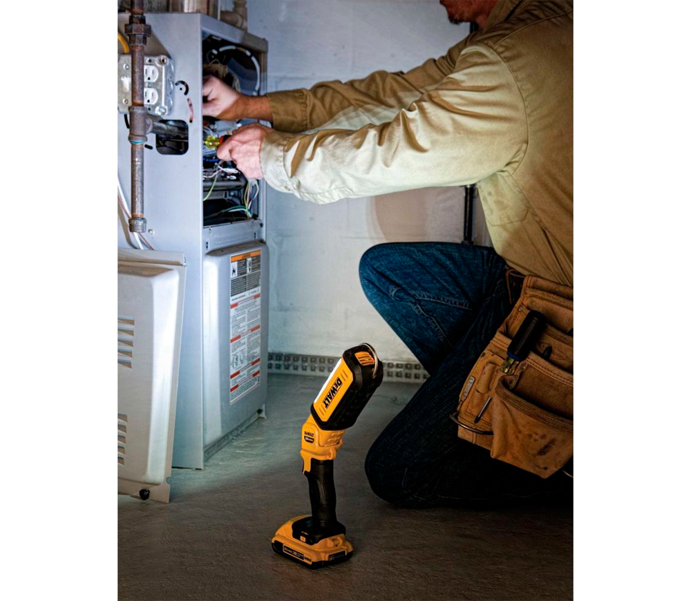 Lanternă construcții cu acumulator (fără bat) DEWALT DCL050-XJ 250/500lm 18V-5