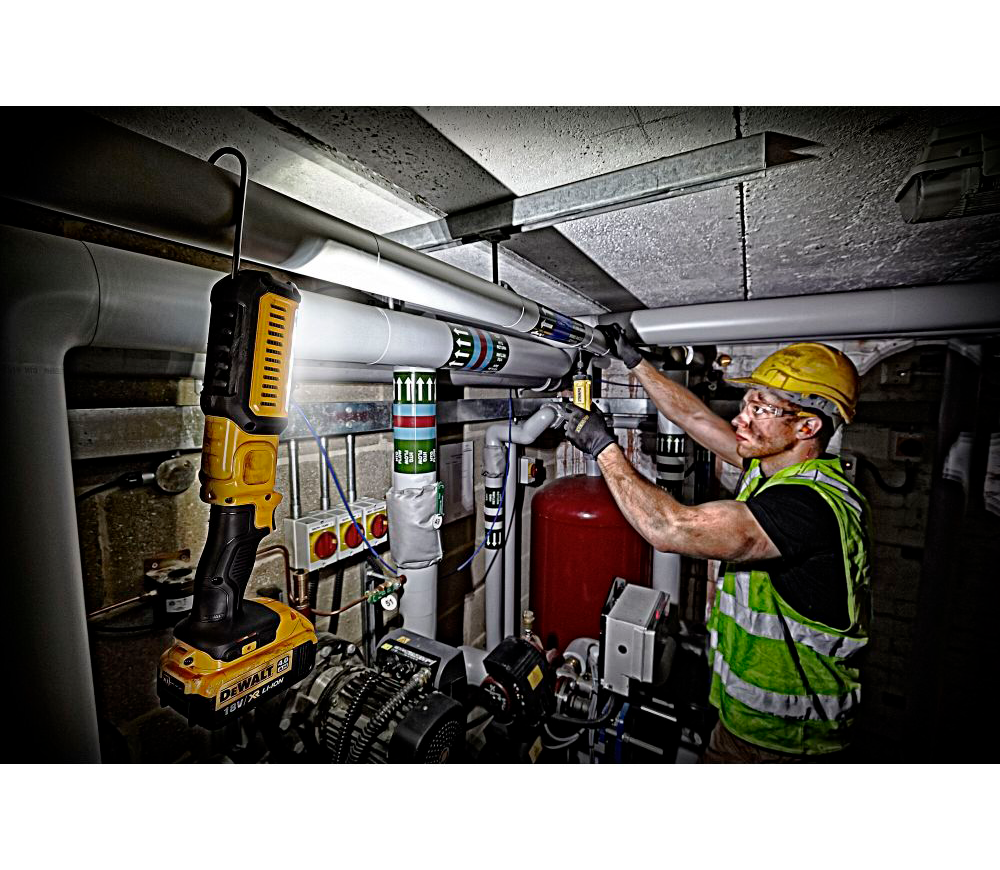 Lanternă construcții cu acumulator (fără bat) DEWALT DCL050-XJ 250/500lm 18V-2